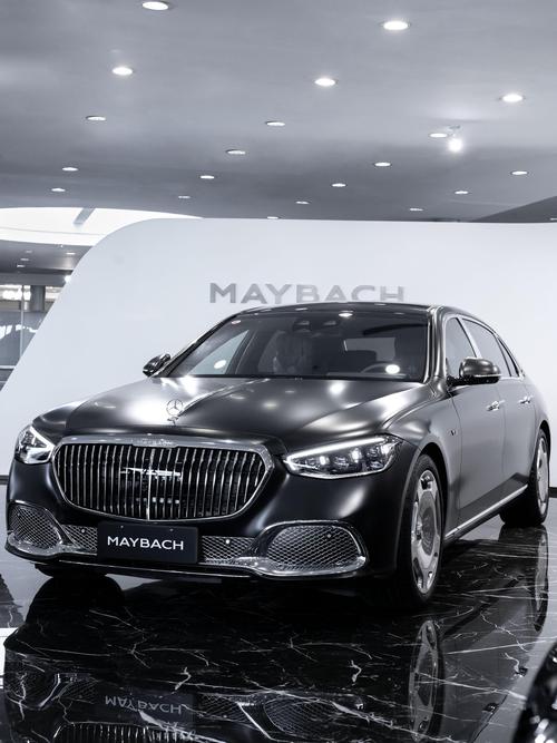 成都281岚图汽车的售后服务让用户无忧出行，迈巴赫未来的豪华车趋势